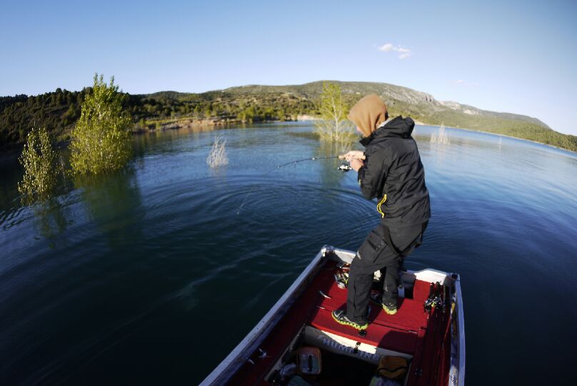 Pêche aux leurres : Quelle canne à pêche choisir en fonction du leurre employé ?