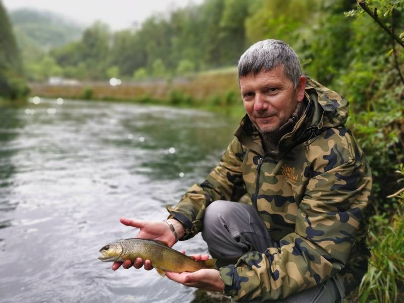 Pêche de la truite aux leurres sur la Loue