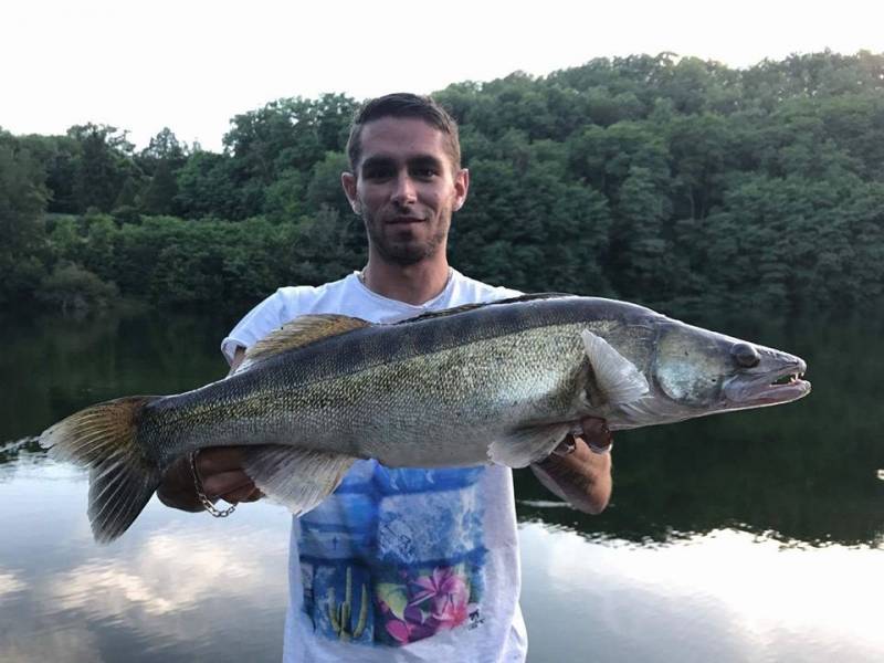 Pêche des carnassiers sur le barrage de Saint-Etienne-Cantalès