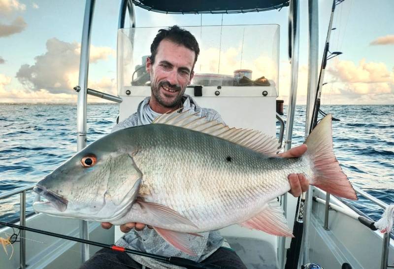 Medio día de pesca en barco desde los manglares hasta la laguna de Guadalupe