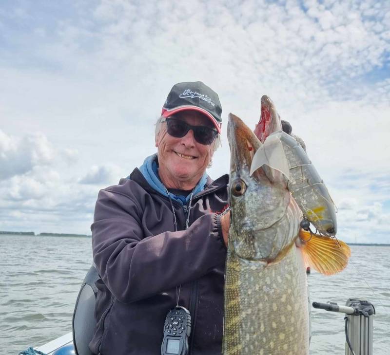 Lake and river fishing for carnivorous fish in Holland