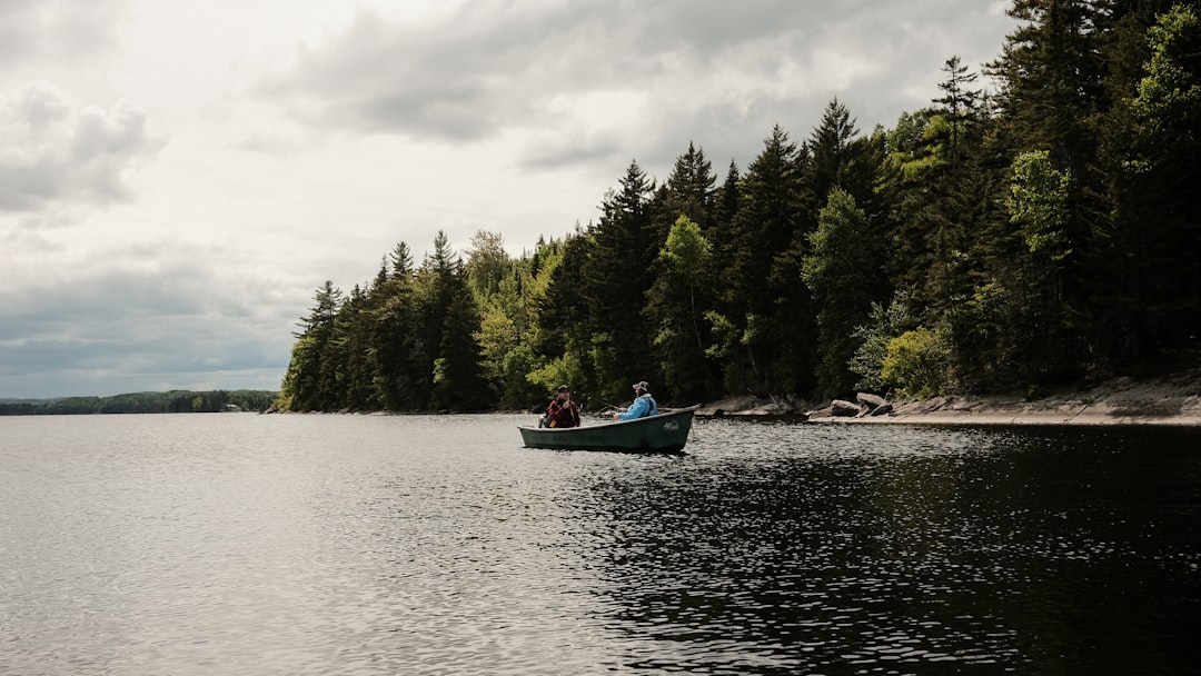 poissons et pêche au lac de caniel