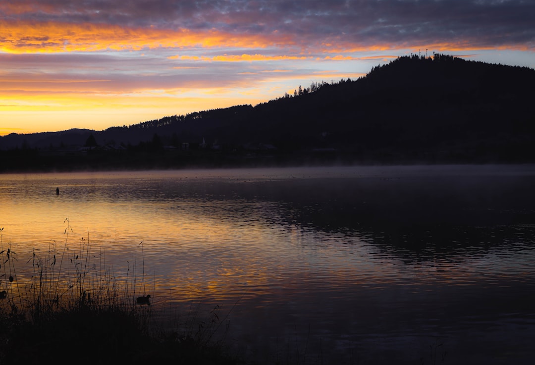 lac de champos - vue du lac