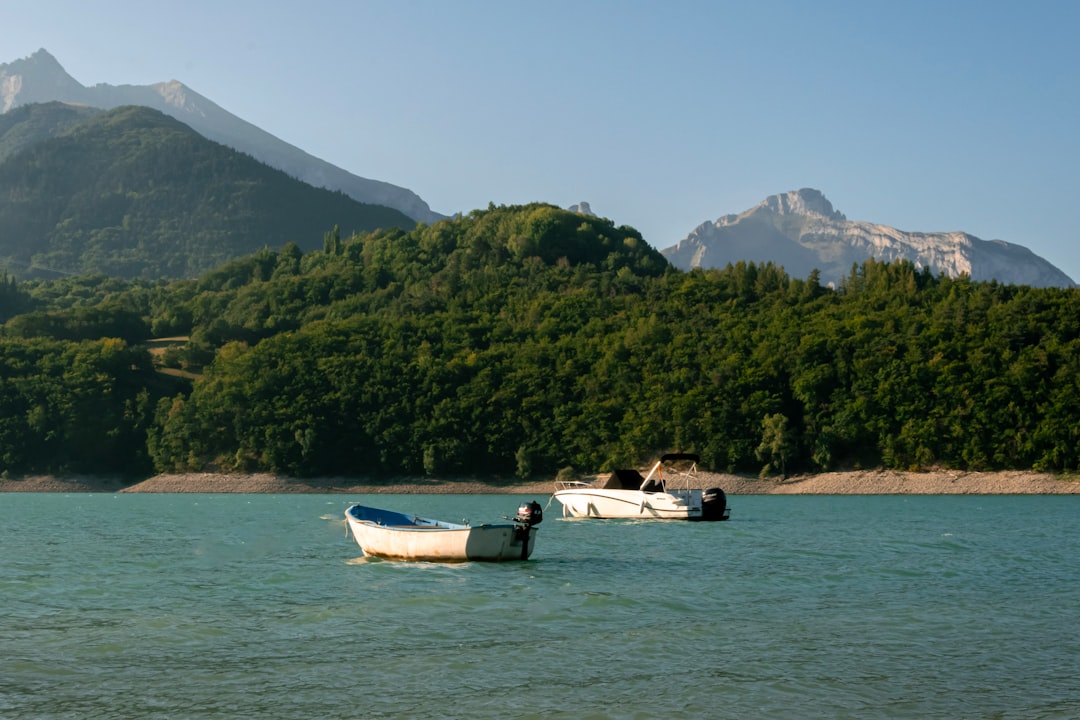Lac de Passy – Pêche, nature et activités autour du lac activités au lac de passy