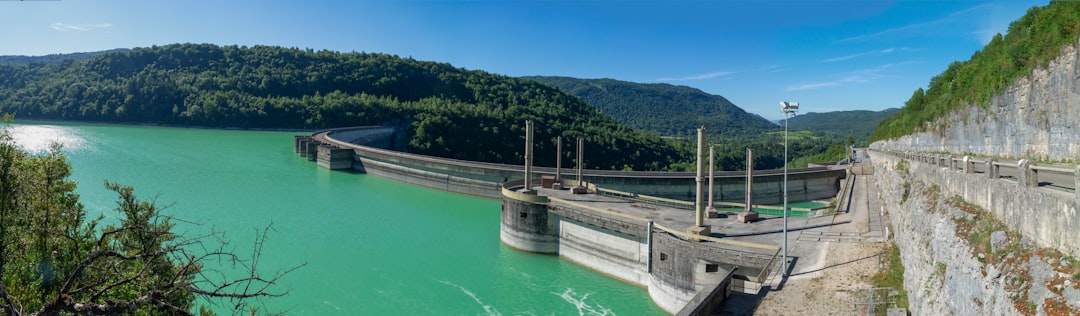 lac de vouglans pêche aux leurres