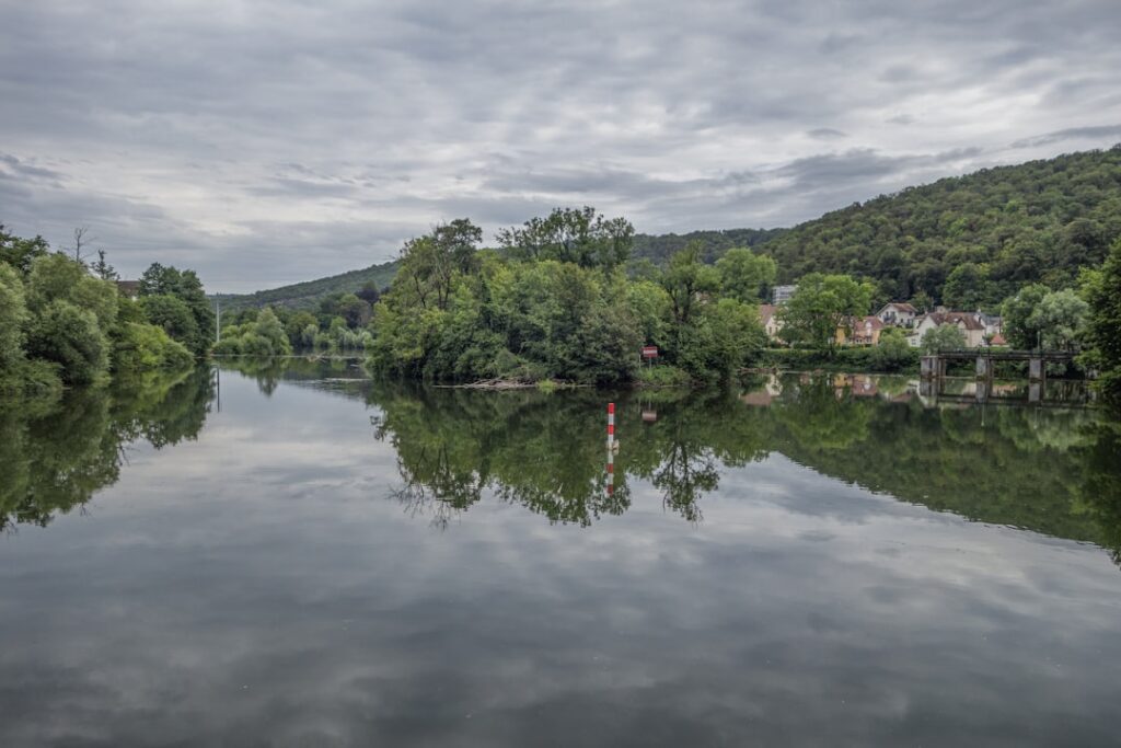 lac du lauvitel - vue du lac